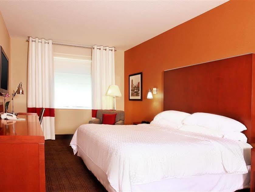 Four Points By Sheraton Portland East Fairview Buitenkant foto